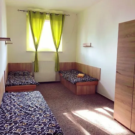 Janosik Pub Motel